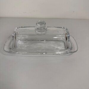 Clear Glass Butter Dish With Lid Elegant Design Fits Standard Butter Sticks